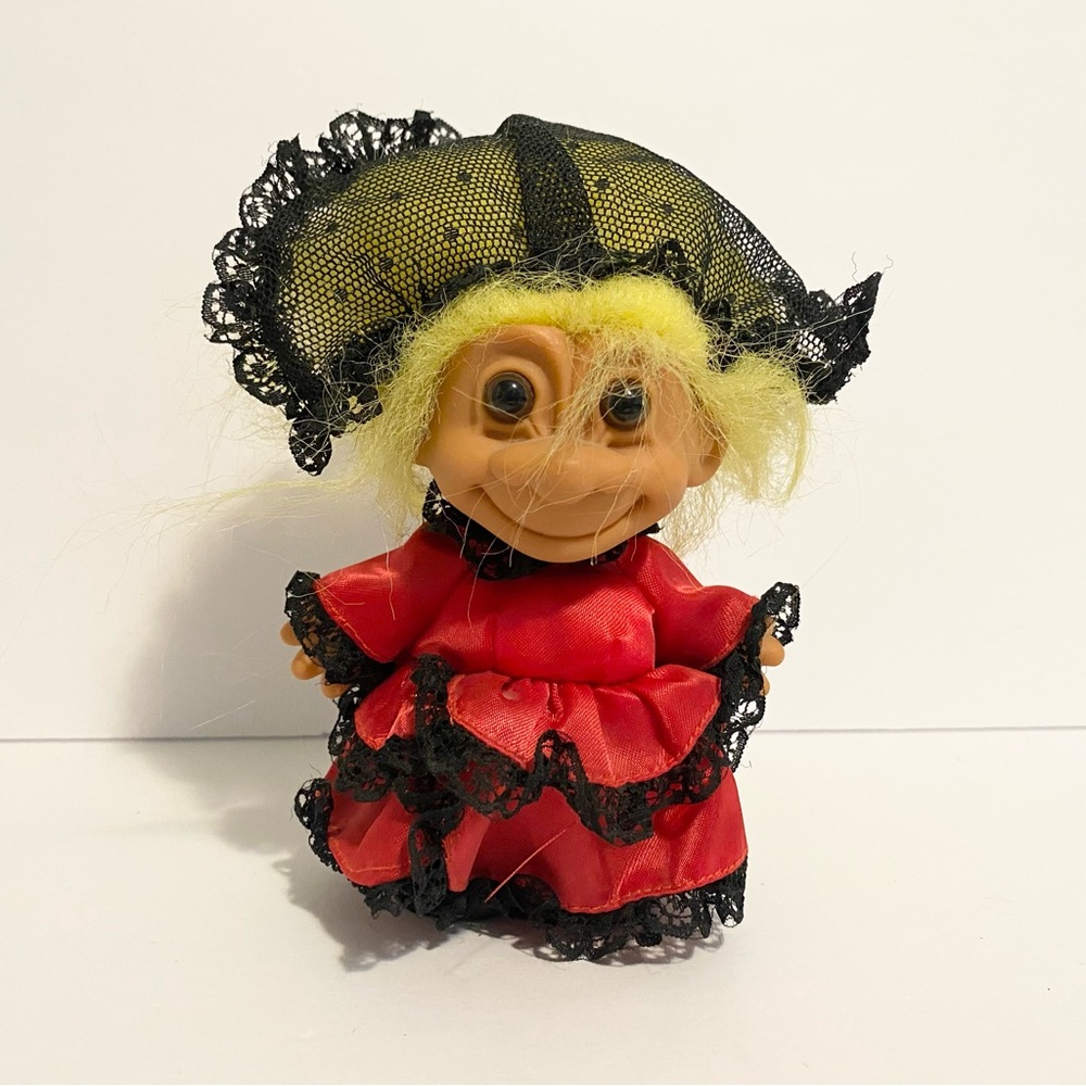 Vintage Russ Troll Figure Señorita from Spain Doll Black Red Dress 5” Toy Trolls